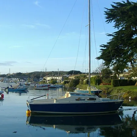 Holiday home 66 Trevithick Court, Tolroy Manor *